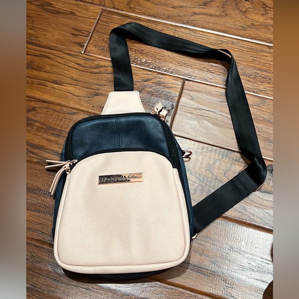 Petunia pickle bottom bag